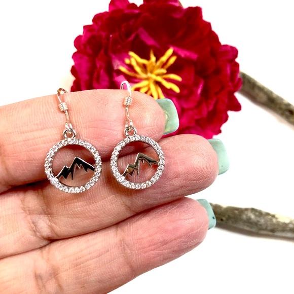 Mountain Earrings, Wanderlust, Nature, Minimalist - Picture 3 of 8